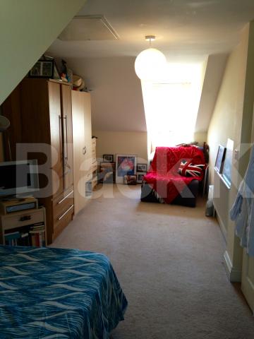 			LET, 3 Bedroom, 1 bath, 1 reception Mews House			 Harper Mews, Garratt Lane , Earlsfield